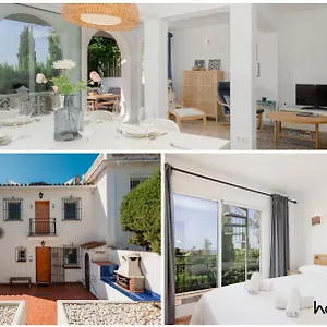 Cozy At The In Costabella, Marbella