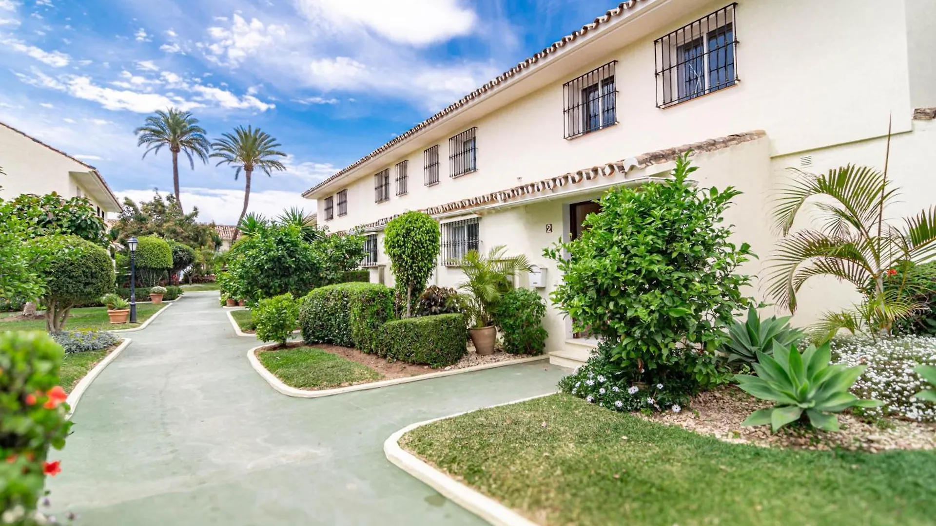 Altos De Aloha Nr 2 Villa Marbella Spain